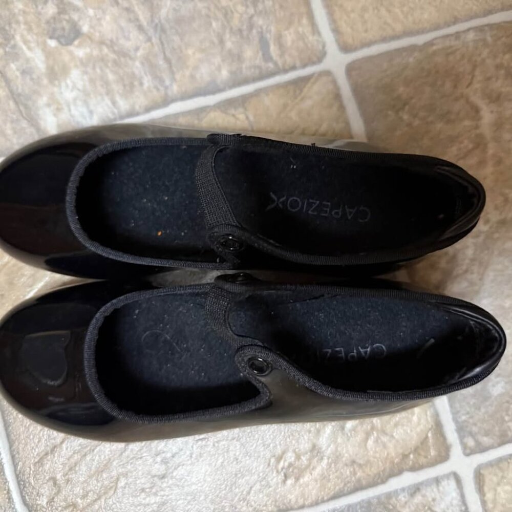 Capeziox Ladies 5 M tap shoes